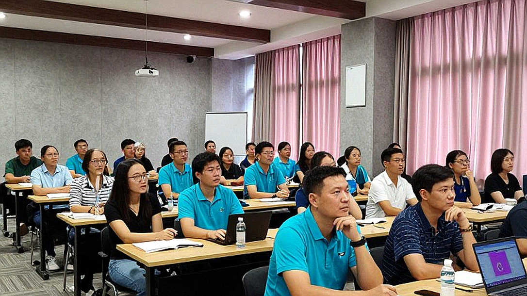 थुय लिन का नौवां राष्ट्रीय खिताब: 6-6 से 11-6 का गियर बदलाव, और वियतनामी महिला सिंगल्स की खाली पाइपलाइन