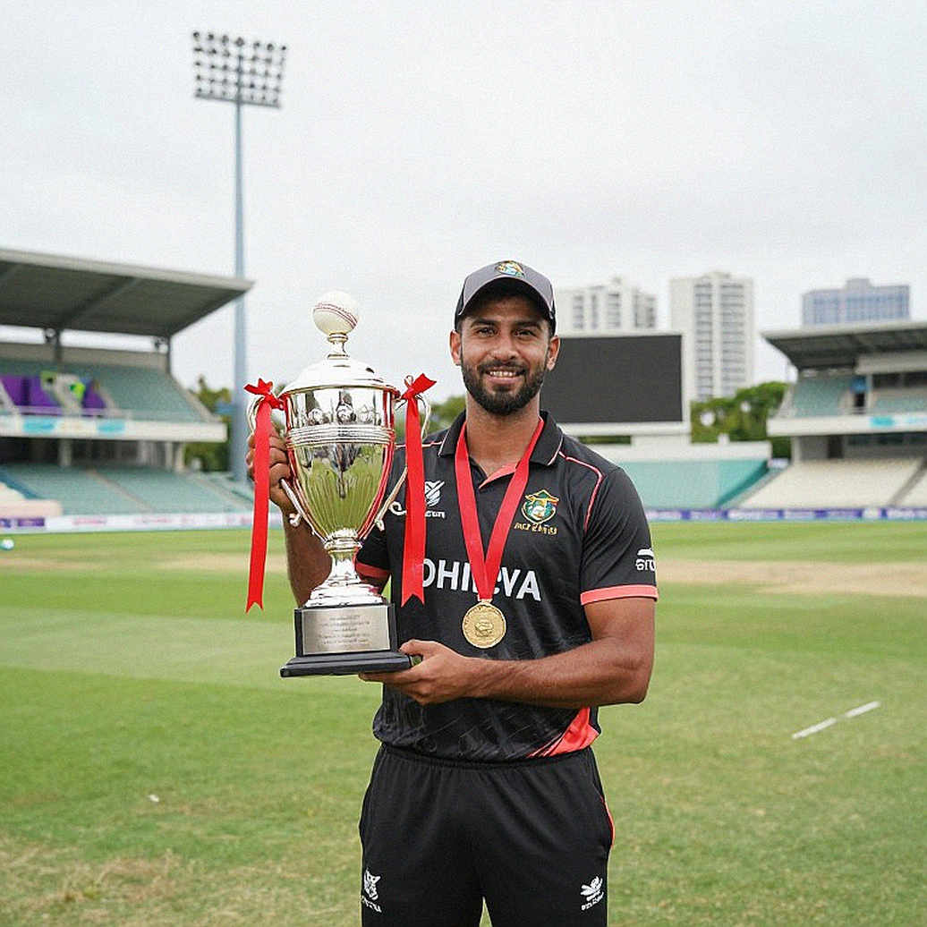 कप्तानी का बोझ हटने से सदरलैंड का प्रदर्शन निखरा? WBBL|12 के आंकड़े इस कहानी को चुनौती देते हैं कप्तानी का बोझ हटने से सदरलैंड का प्रदर्शन निखरा? WBBL|12 के आंकड़े इस कहानी को चुनौती देते हैं